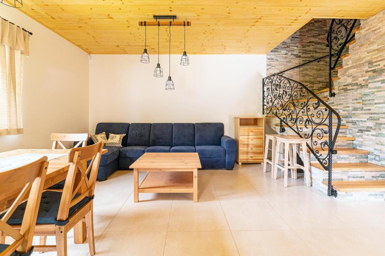Apartmany Pod Rozsutcom - Zatkov Dvor - Prijazd Do Ubytovania Autom S Pohonom 4X4 Terchová Εξωτερικό φωτογραφία